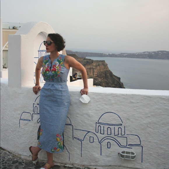 Meet your Posher, Adriana - Picture 1 of 2